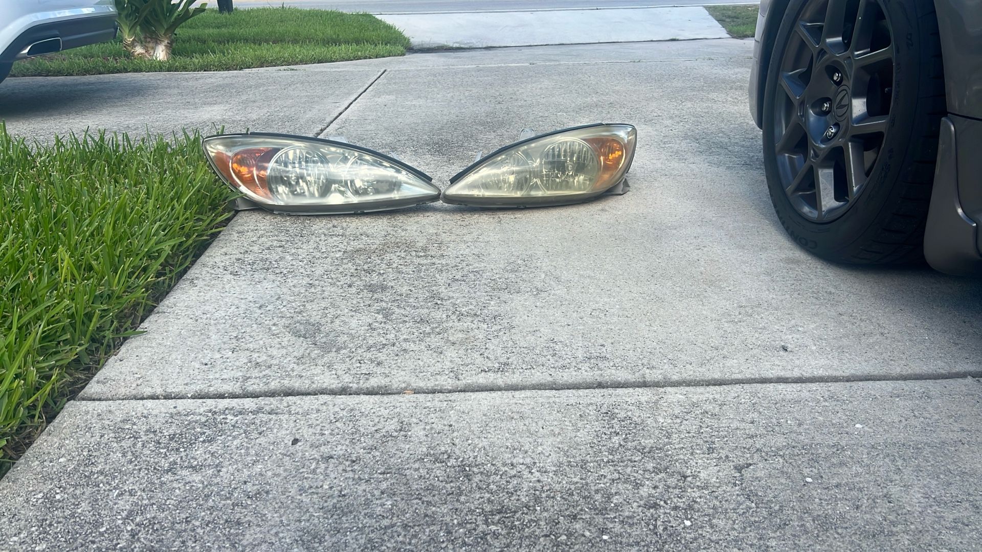03 Toyota Camry Headlights