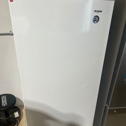 Upright Freezer Whirlpool