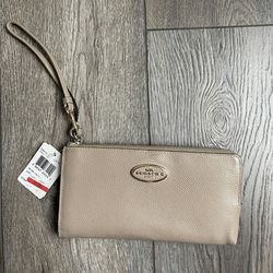 Coach Wristlet/ Wallet Taupe/ Tan with tags