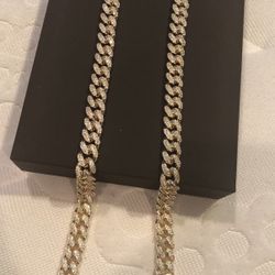 Cuban Link Gold Chain 