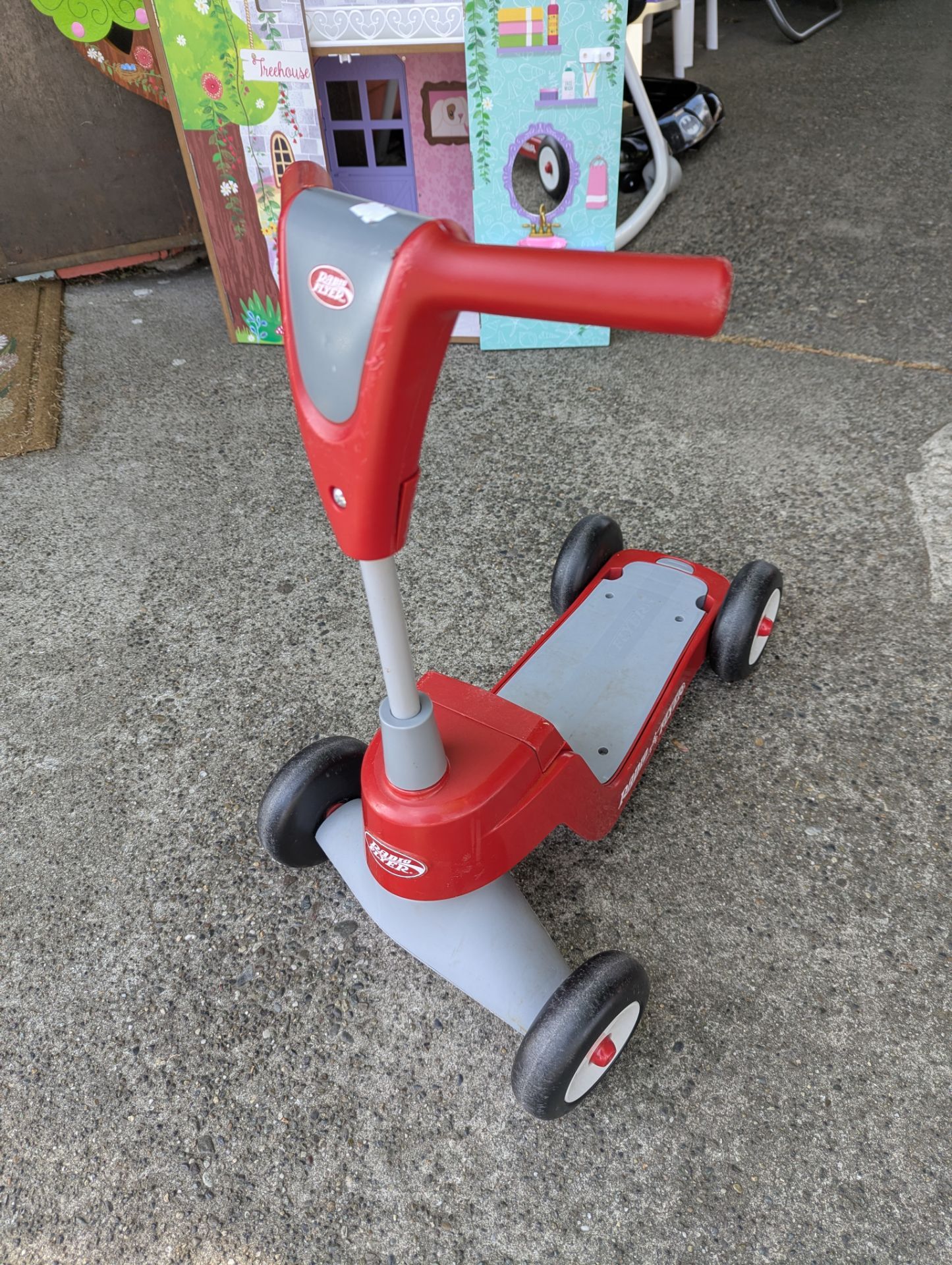 Radio Flyer 4 Four wheel plastic small toddler scooter