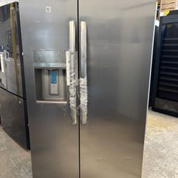 New! Frigidaire Gallery 36” Side by Side Refrigerator