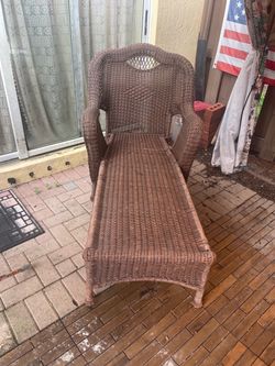 Outdoor Wicker Chaise Lounge Chair
