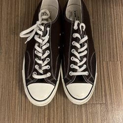 BROWN CONVERSE LOWS 