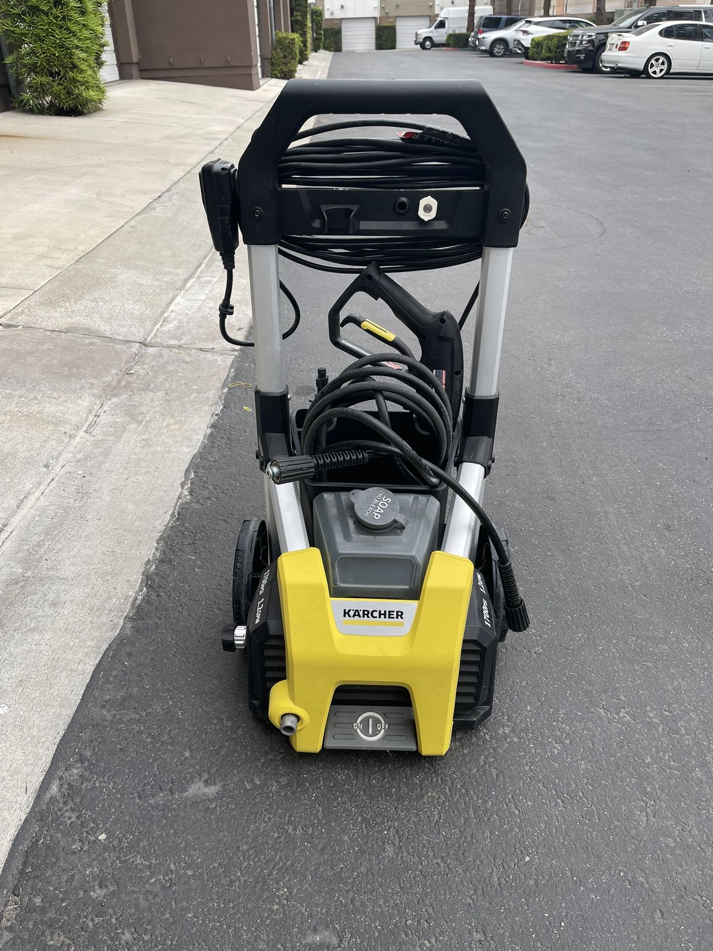 Karcher Pressure Washer K1700