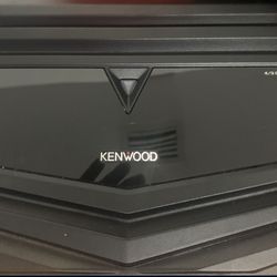 Kenwood Amplifier Mids And 2 Speakers