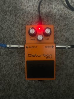 Boss ds1 guitar pedal