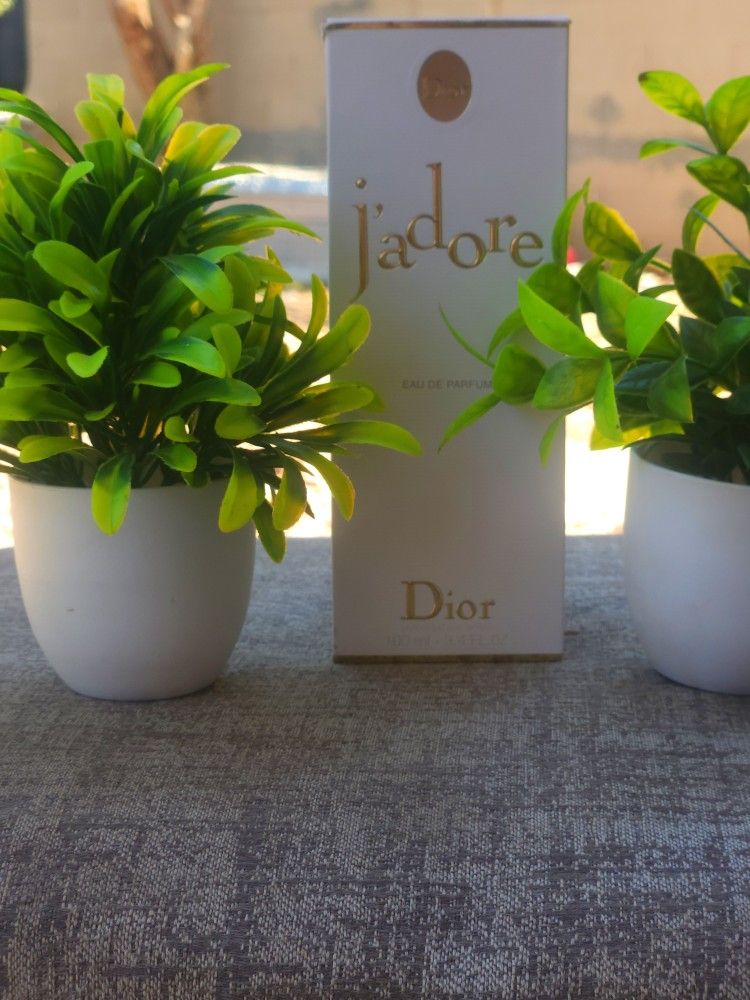 Jadore Perfume