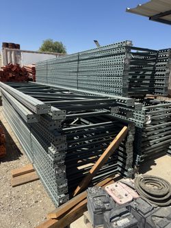 Pallet racking (Bakersfield CA)