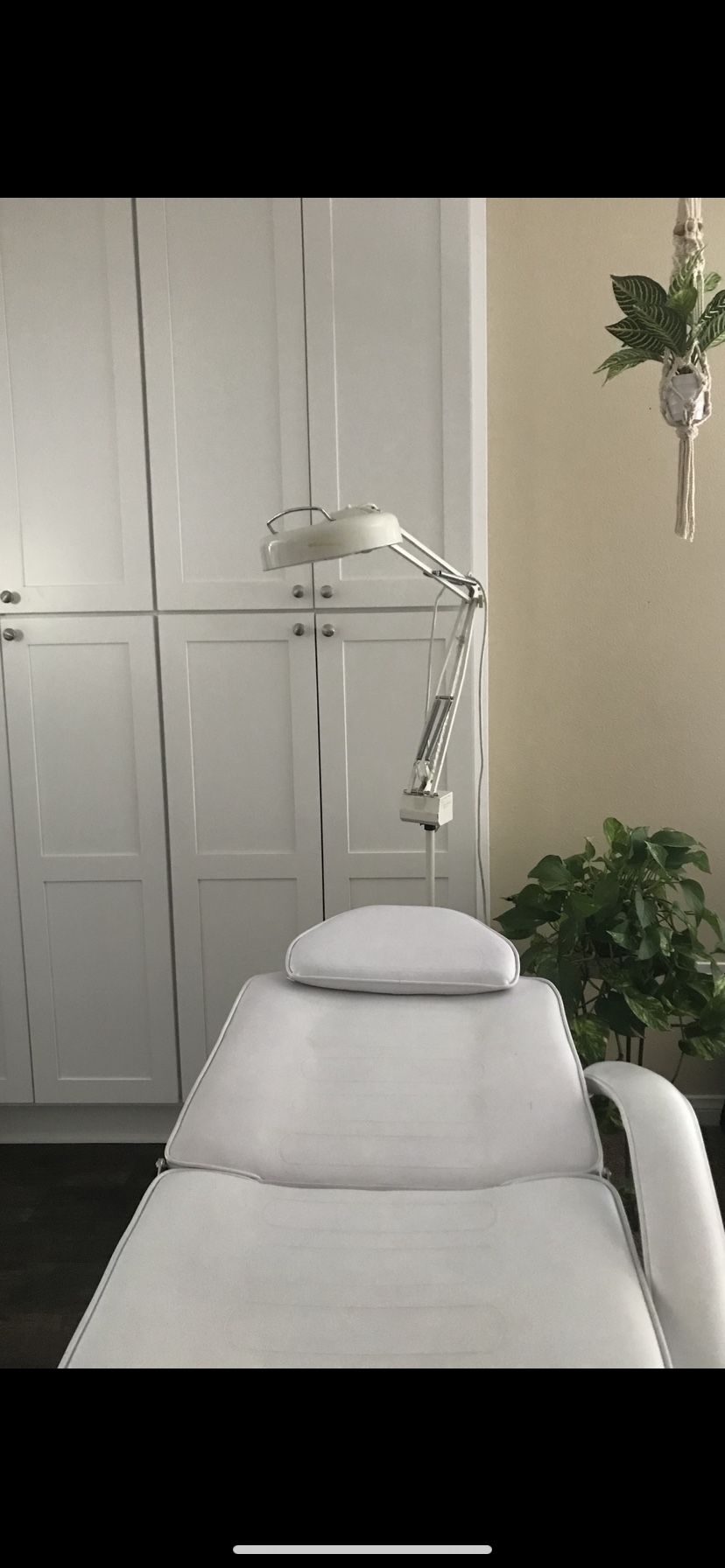 Dermatex esthetician’s chair in really good condition