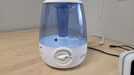 Vicks Filter-Free Cool Mist Humidifier 1.2 Gallon