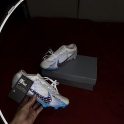 Nike Air Mercurial Size 7 