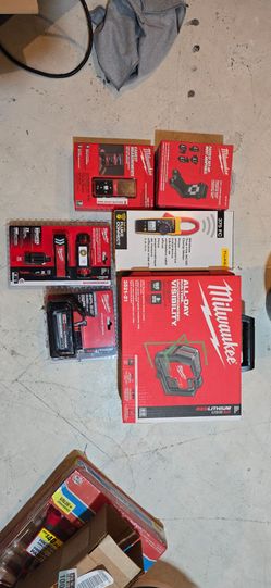 Milwaukee Tool Lot with Fluke Clamp Meter and ridgid drain cleaner