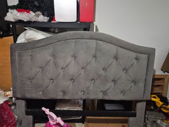 Headboard queen OBO