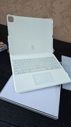 Esr keyboard case for ipad 12.9