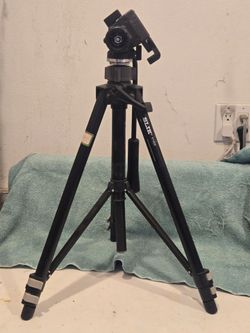 Canon Tripod