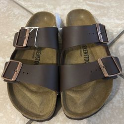 Birkenstock  Arizona  Women's Sandals Dk Brown Size 38 EU/ size 7-7.5W‼️STEAL PRICE ‼️
