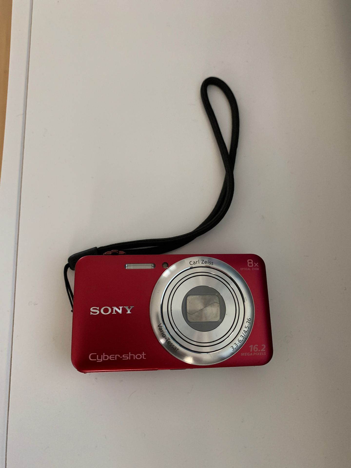 Sony Cyber Shot Camera - Mint Condition - 16.2 Mega Pixels