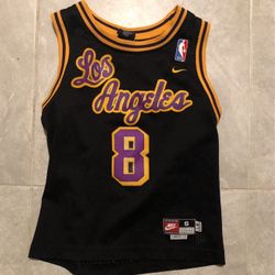 Kobe Jersey Throwback 