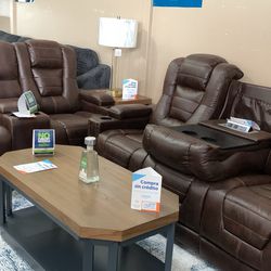 sofá and loveseat power recliner $2399
