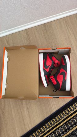 Size 6 Red Nikes