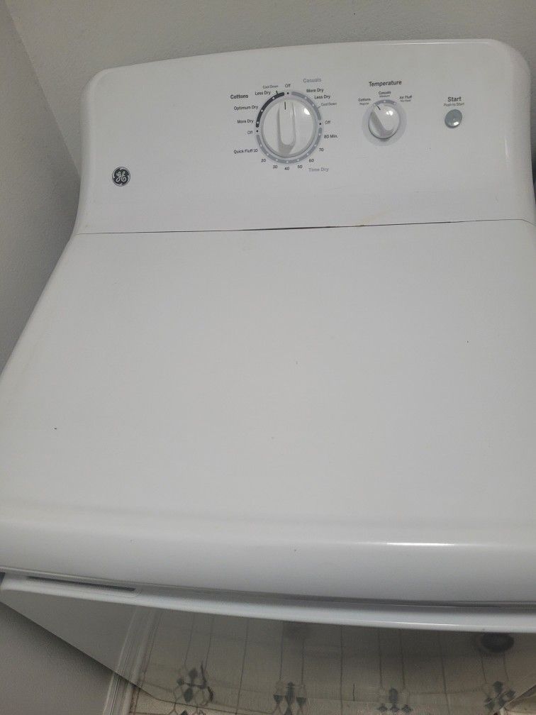 Amana Washer And GE Dryer