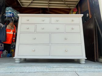 Large 9 Drawer Wooden Dresser