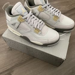 Jordan 4 Retro SE Craft Photon Dust