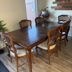 Dining Room Table 