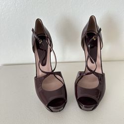 Gucci Auth Burgundy Patent Leather Lili Open Toe Pumps
