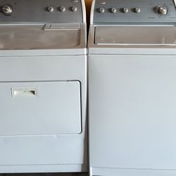 Whirlpool Heavy Duty Washer & Gas Dryer 