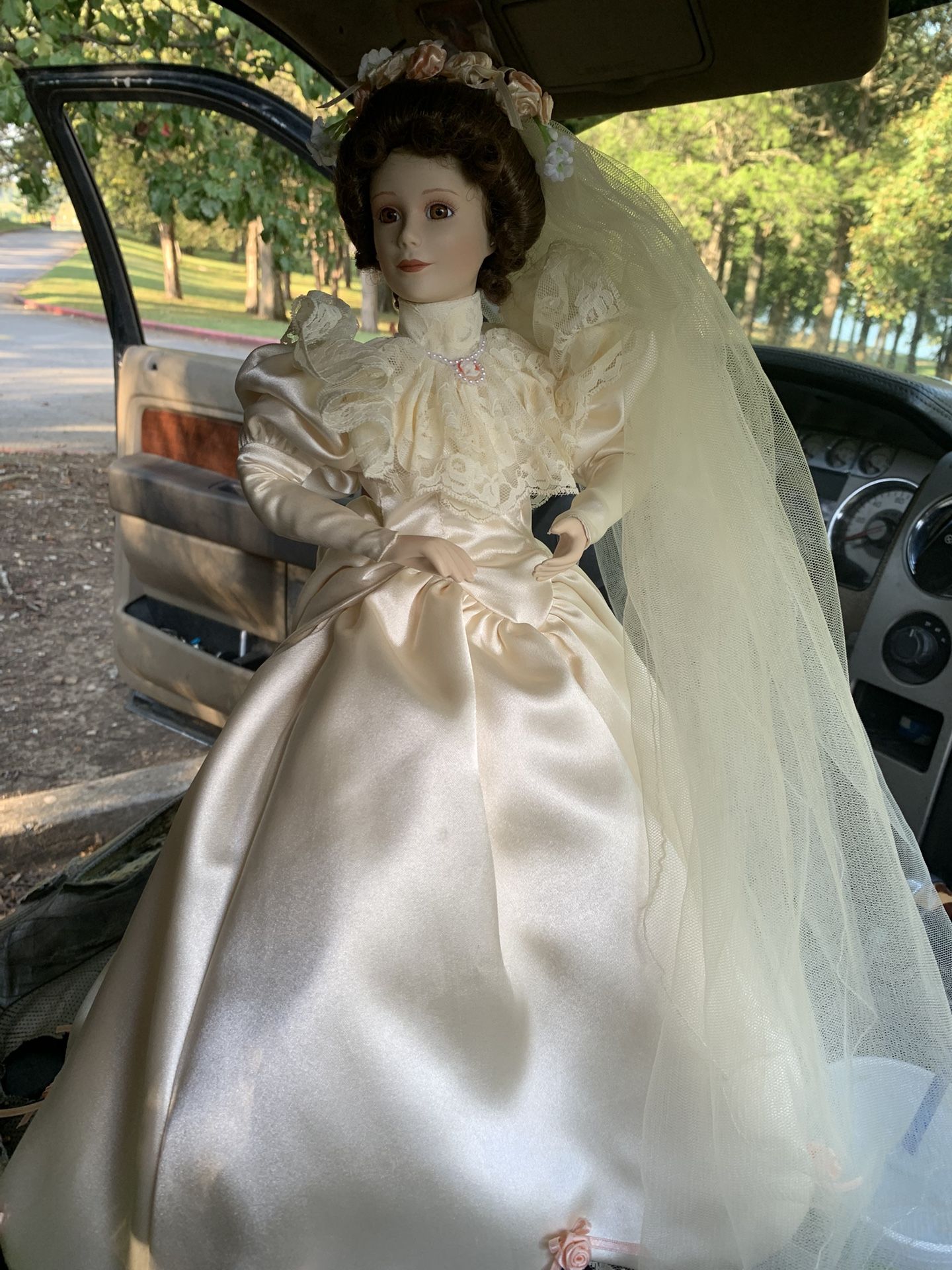Ashton Drake 1900s Wedding Porcelain Doll