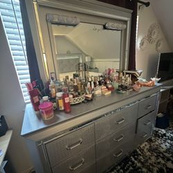 California King Bed With Dresser And One Night Stand