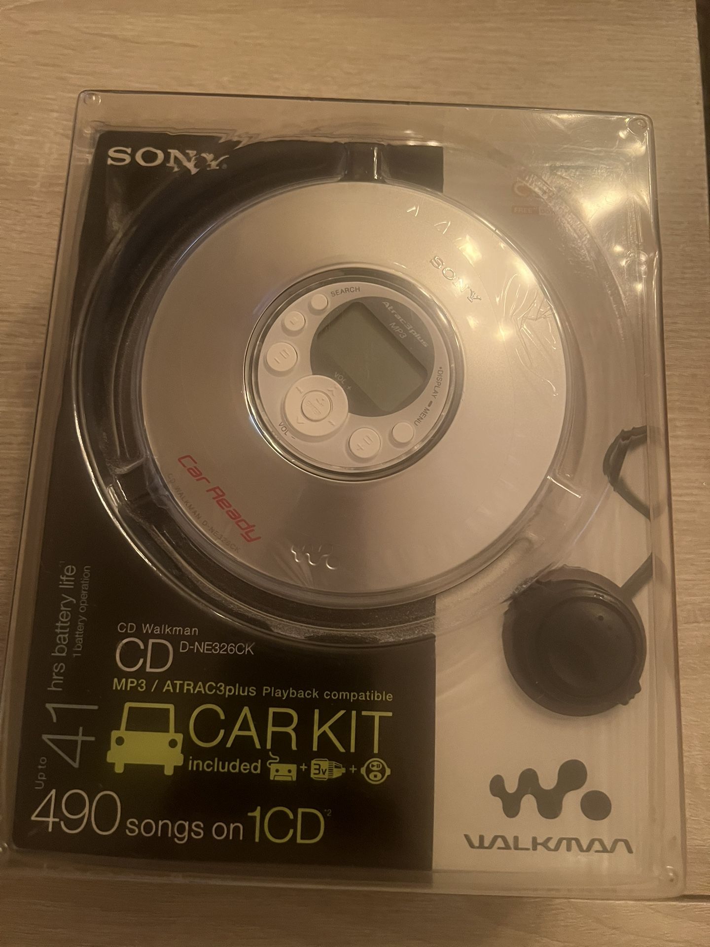 NEW Sony Walkman Portable CD Player w/ Car Kit (D-NE326CK) MP3/ATRAC ATRAC3plus
