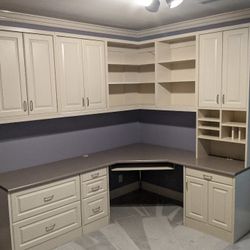 Custom Office Desk & Cabinets