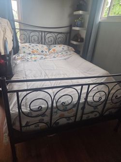 Metal Full size bed frame Mattress included