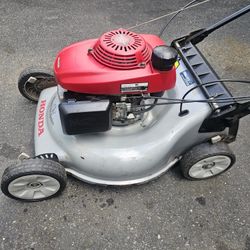 Honda 21" HRR2164TDA Self Propelled Mower Cuts Runs Needs Tune Up