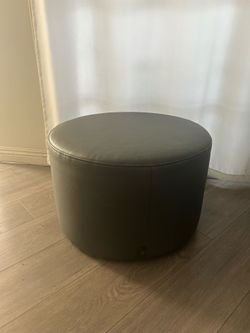 Steelcase Grey leather ottoman