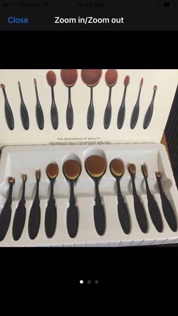 Makeup brushes