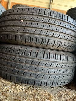 MATCHING PAIR OF 14 INCH KUMHO SOLUS TA11 TIRES