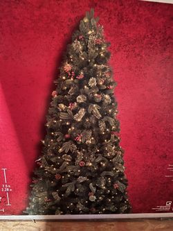 7.5 Ft Pre-lit Christmas Tree New-in-Box