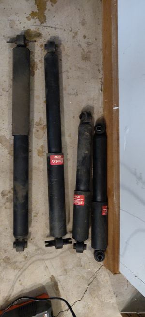 Photo Shock absorber for Chevy Blazer, GMC jimmy, s10, s15 took them off from my GMC Jimmy bc I did a lift kit. They are grea.