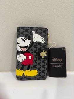 New Loungefly Disney Mickey Mouse Wallet