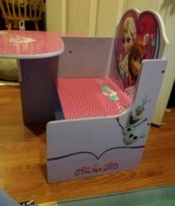 Kids desk