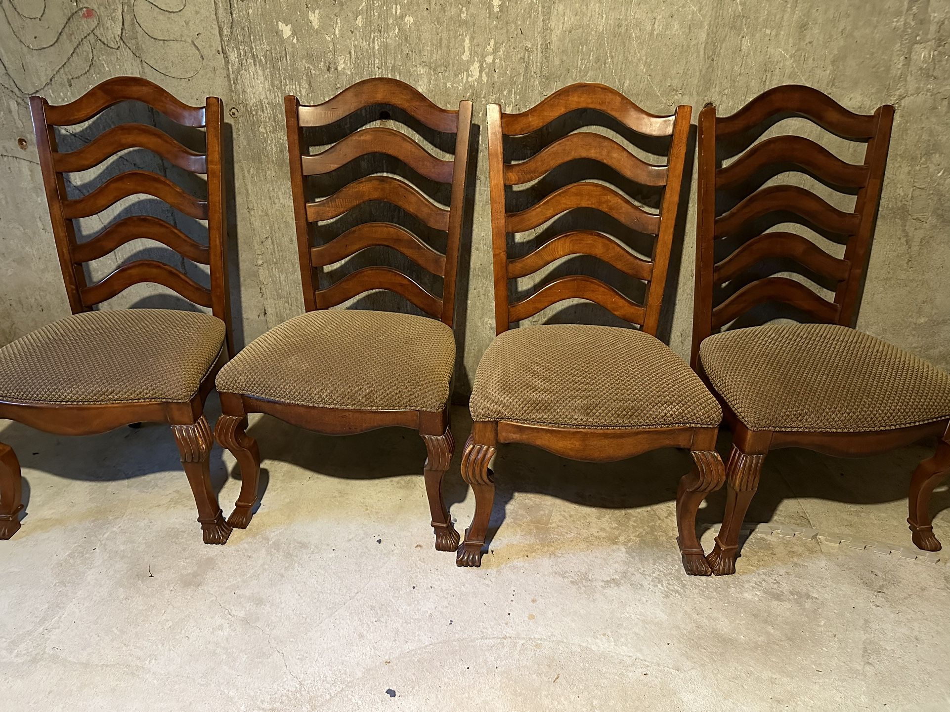 Dining Room Chairs 