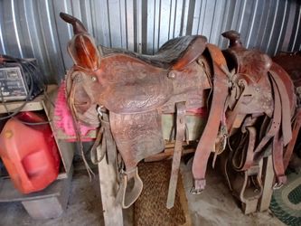 Saddle