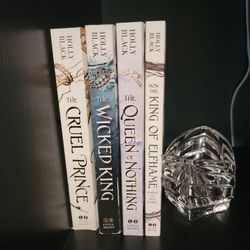 Full set of "The Cruel Prince" by Holly Black + never read extra novel
