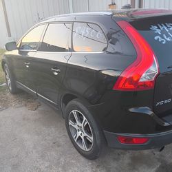 Awesome Leather. Nice. AC. Cold. New Motor 