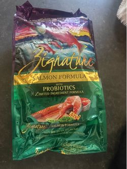 Zignature salmon formula 25lb bag
