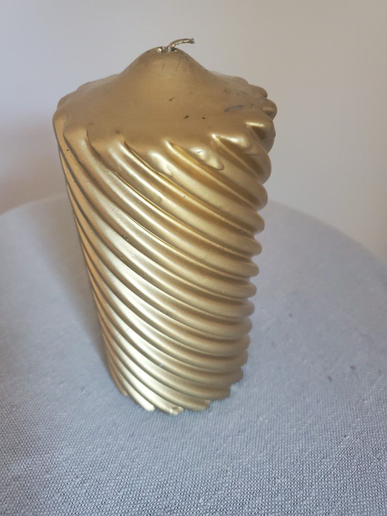 Gold Pillar Candle W/out Wrapper